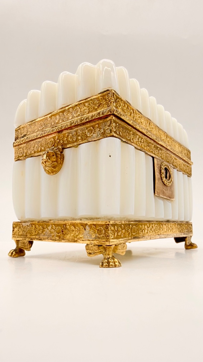 Coffret En Opaline Blanche d'époque Charles X,Bulle de Savon Opaline -photo-8
