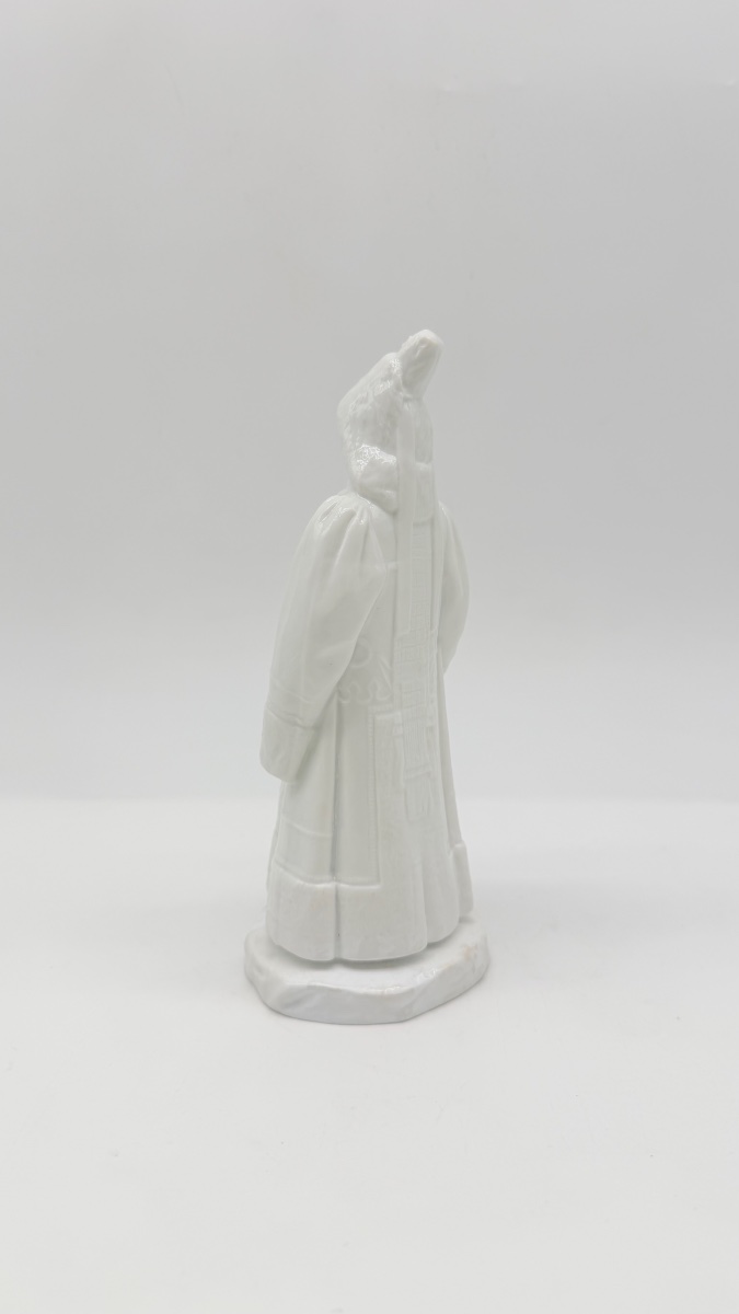 Figurine en porcelaine russe représentant une femme Yakut,Pavel Kamensky -photo-3