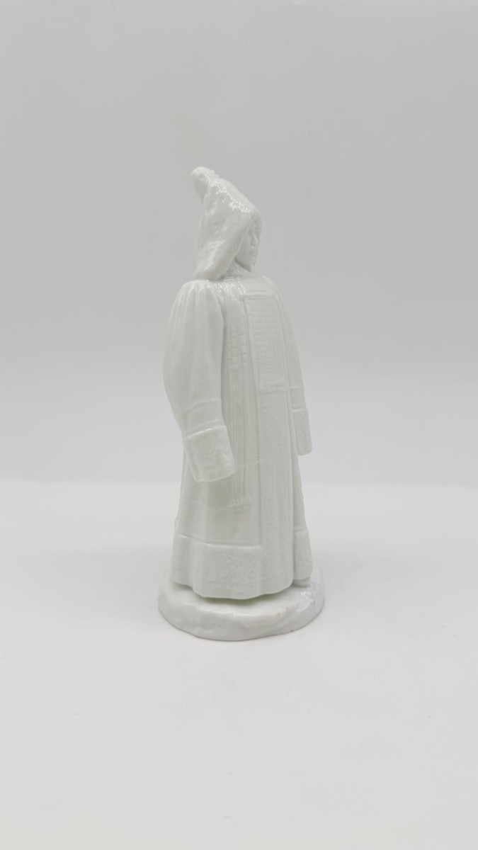 Figurine en porcelaine russe représentant une femme Yakut,Pavel Kamensky -photo-5