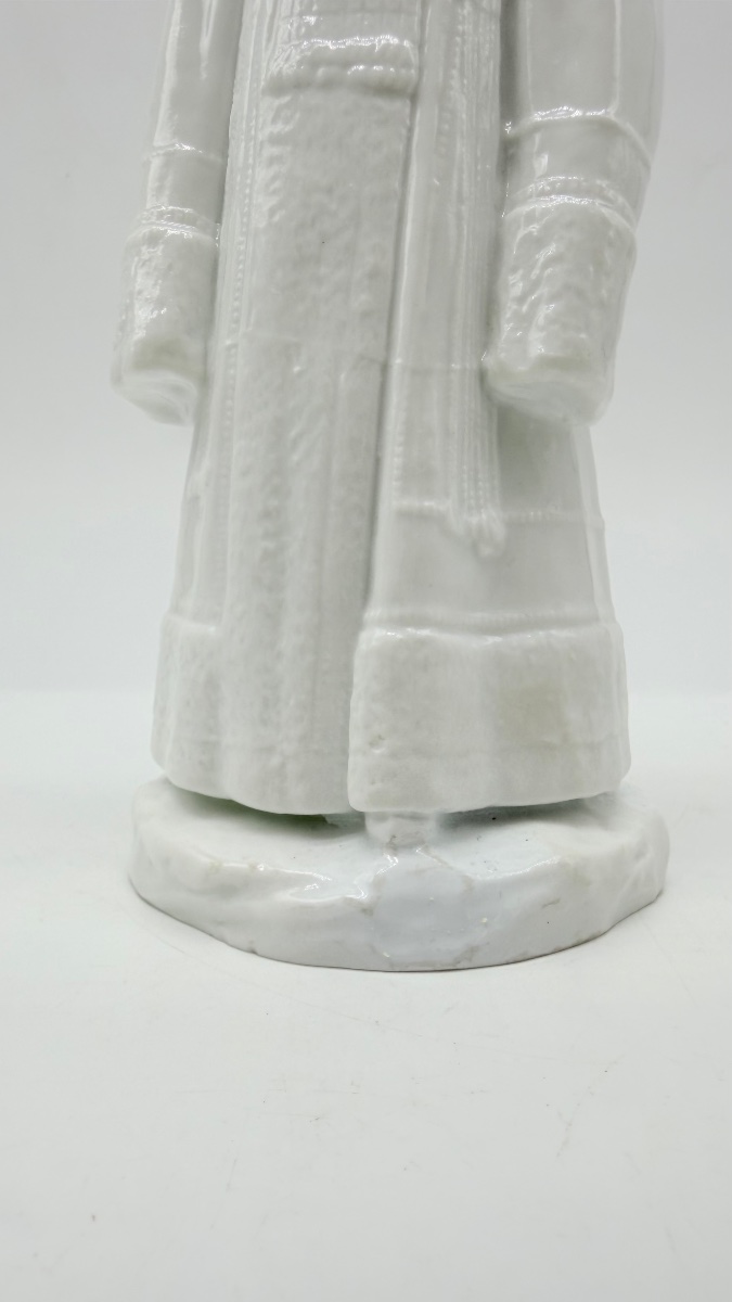 Figurine en porcelaine russe représentant une femme Yakut,Pavel Kamensky -photo-6