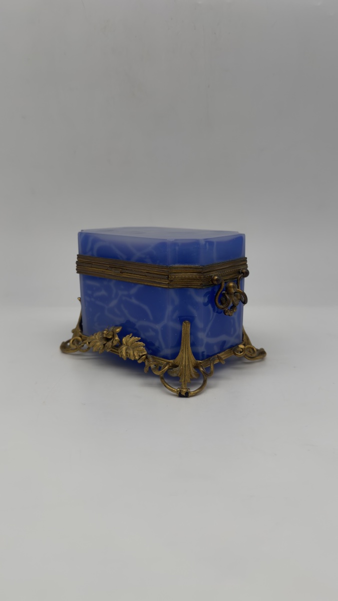 Coffret en opaline bleue française monture en bronze doré,XIXeme-photo-2