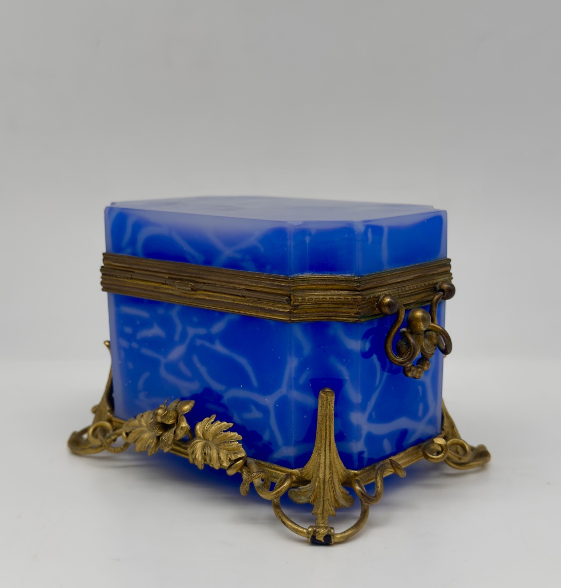 Coffret en opaline bleue française monture en bronze doré,XIXeme-photo-4