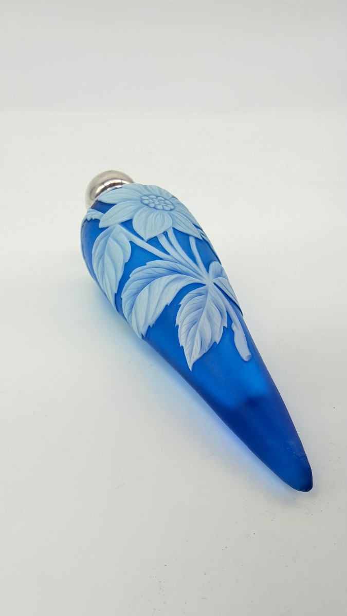 Cameo Glass Perfume Bottle Stourbridge, Thomas Webb-photo-4