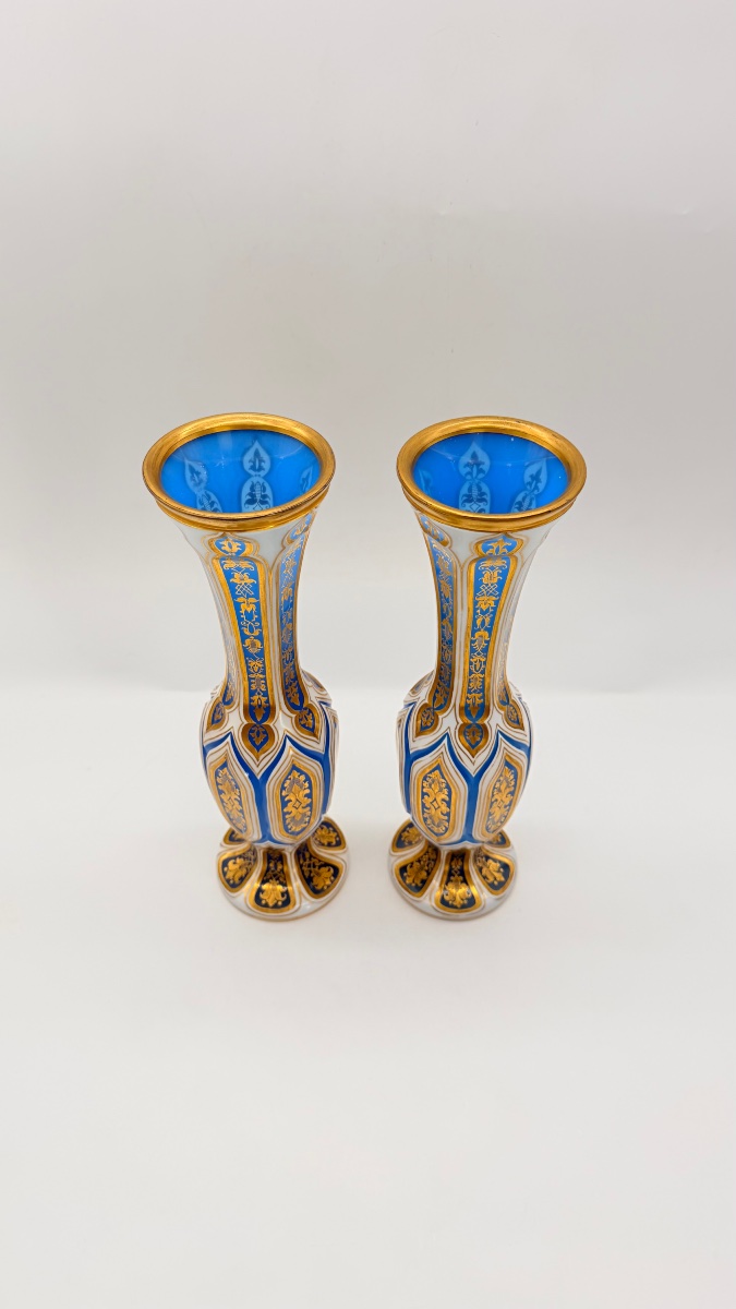 Pair Of Opaline Bohemian Overlay Glass Vases In Gold-toned Turquoise, 19th Century-photo-4