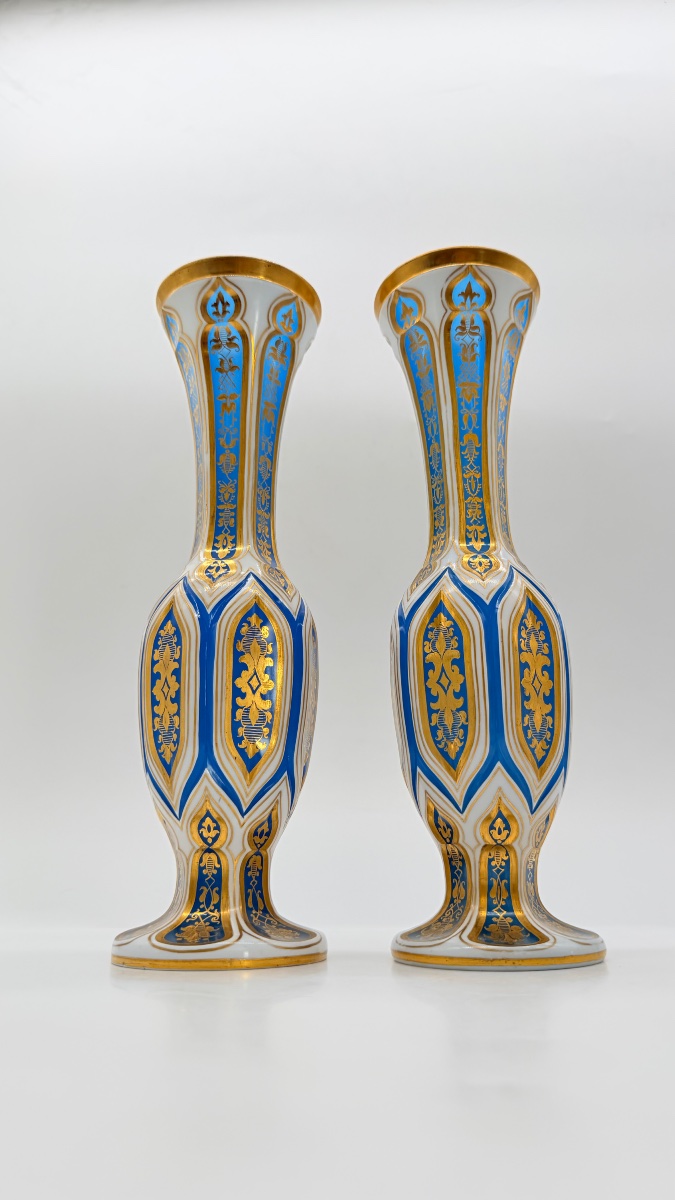 Pair Of Opaline Bohemian Overlay Glass Vases In Gold-toned Turquoise, 19th Century-photo-1