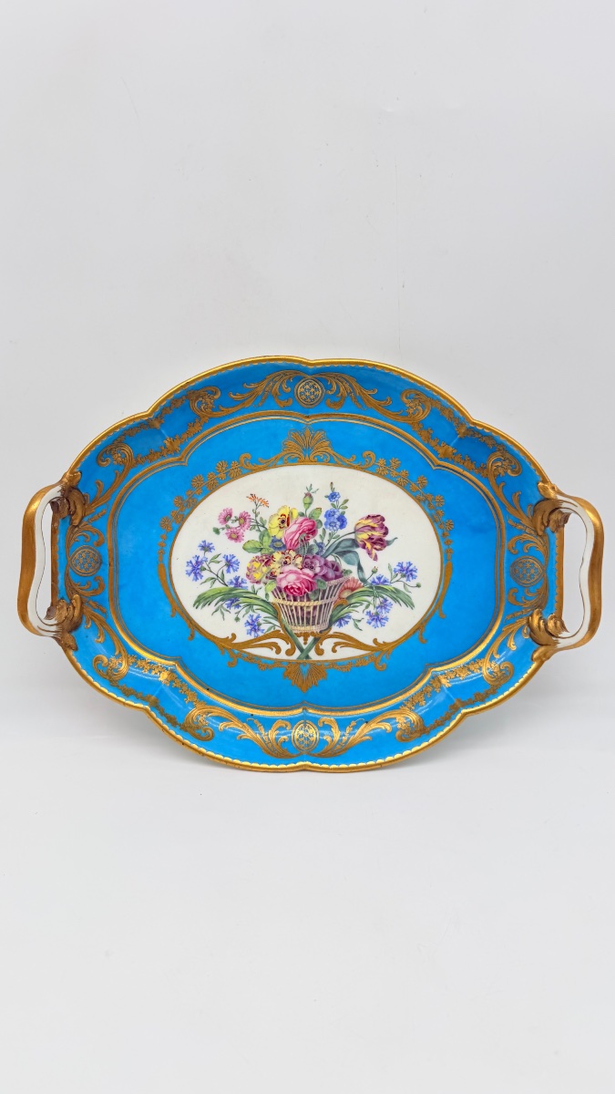 Service de cabaret en porcelaine de Sèvres bleu céleste, XVIIIe siècle -photo-4