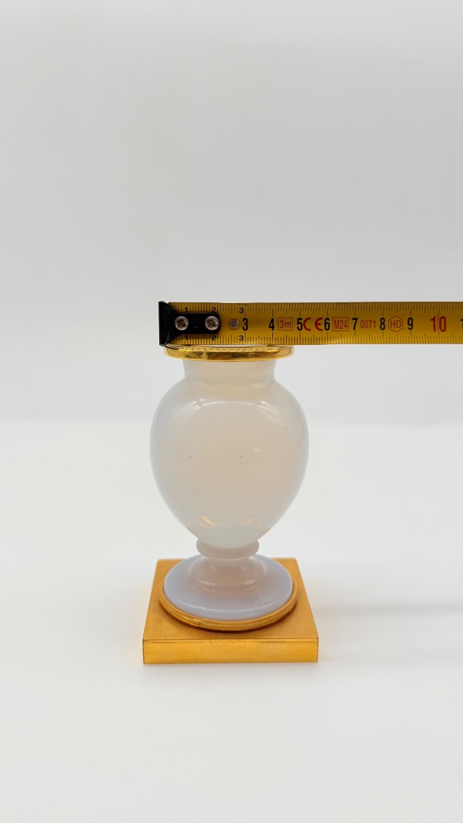 Bulle De Savon Opaline Glass Vase Resting On A Gilded Bronze Pedestal, Charles X-photo-1