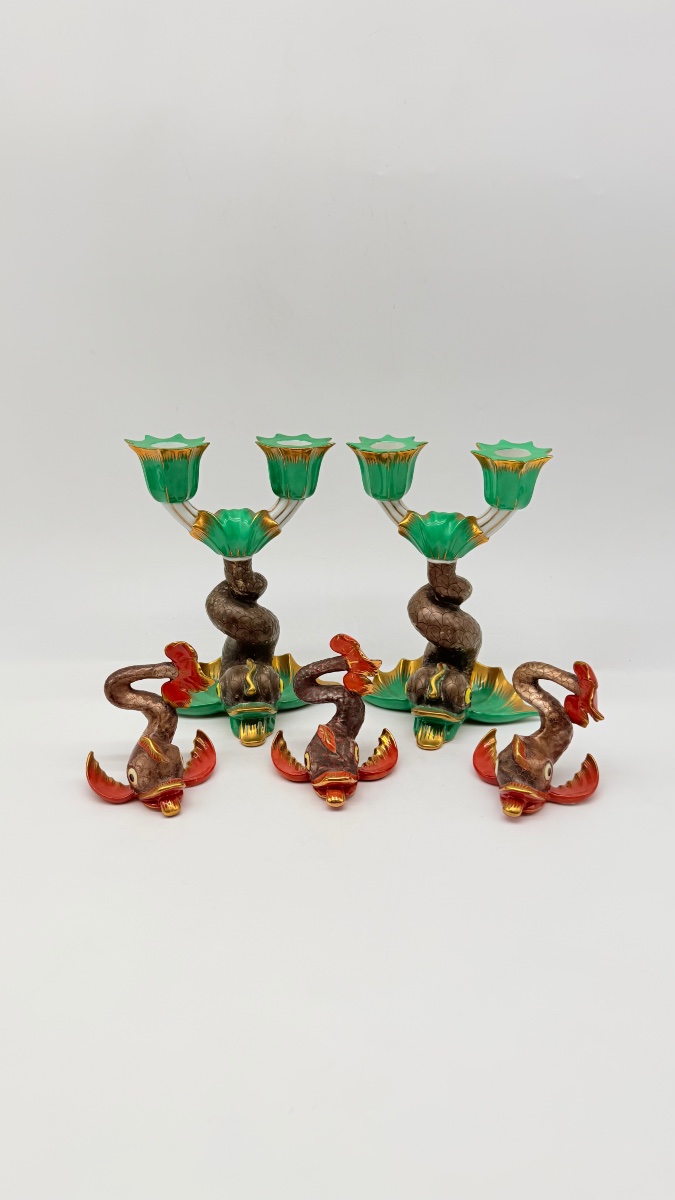 Bougeoirs et décorations « Dauphin » en porcelaine de Herend, lot de 5