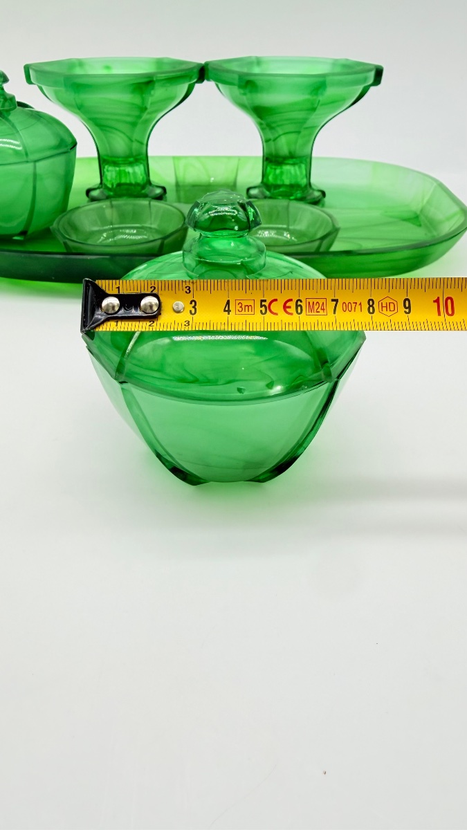 Service de verre en  malachite verte. Epoque Art Deco -photo-3