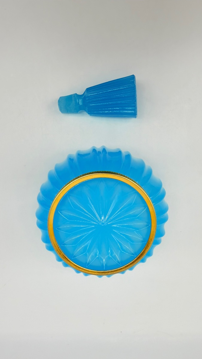 Flacon de parfum français en opaline bleue-photo-1