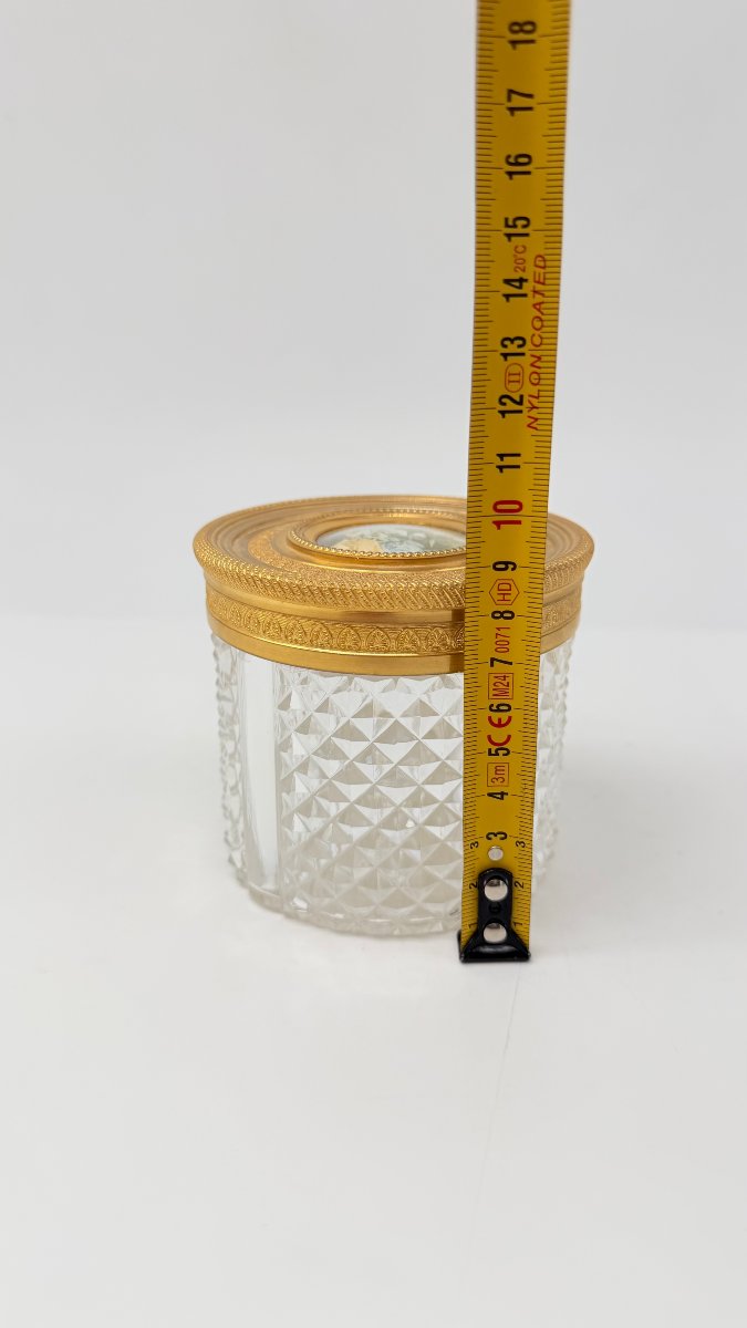 A Diamond-point-cut Crystal Powder Jar Topped With A Gilded Bronze Lid, Featuring A Miniature-photo-8