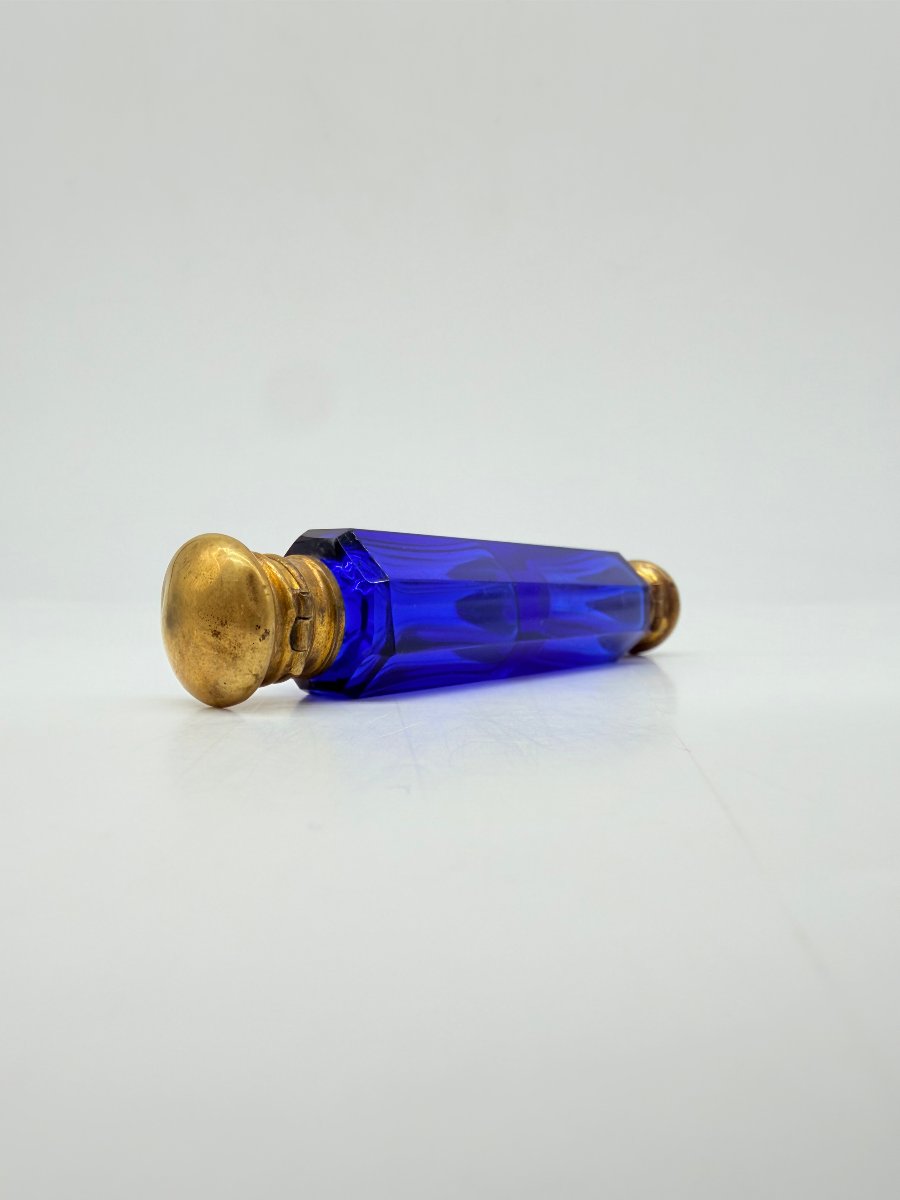 Flacon de parfum double de voyage en cristal bleu cobalt taillé, France, XIXe siècle-photo-2