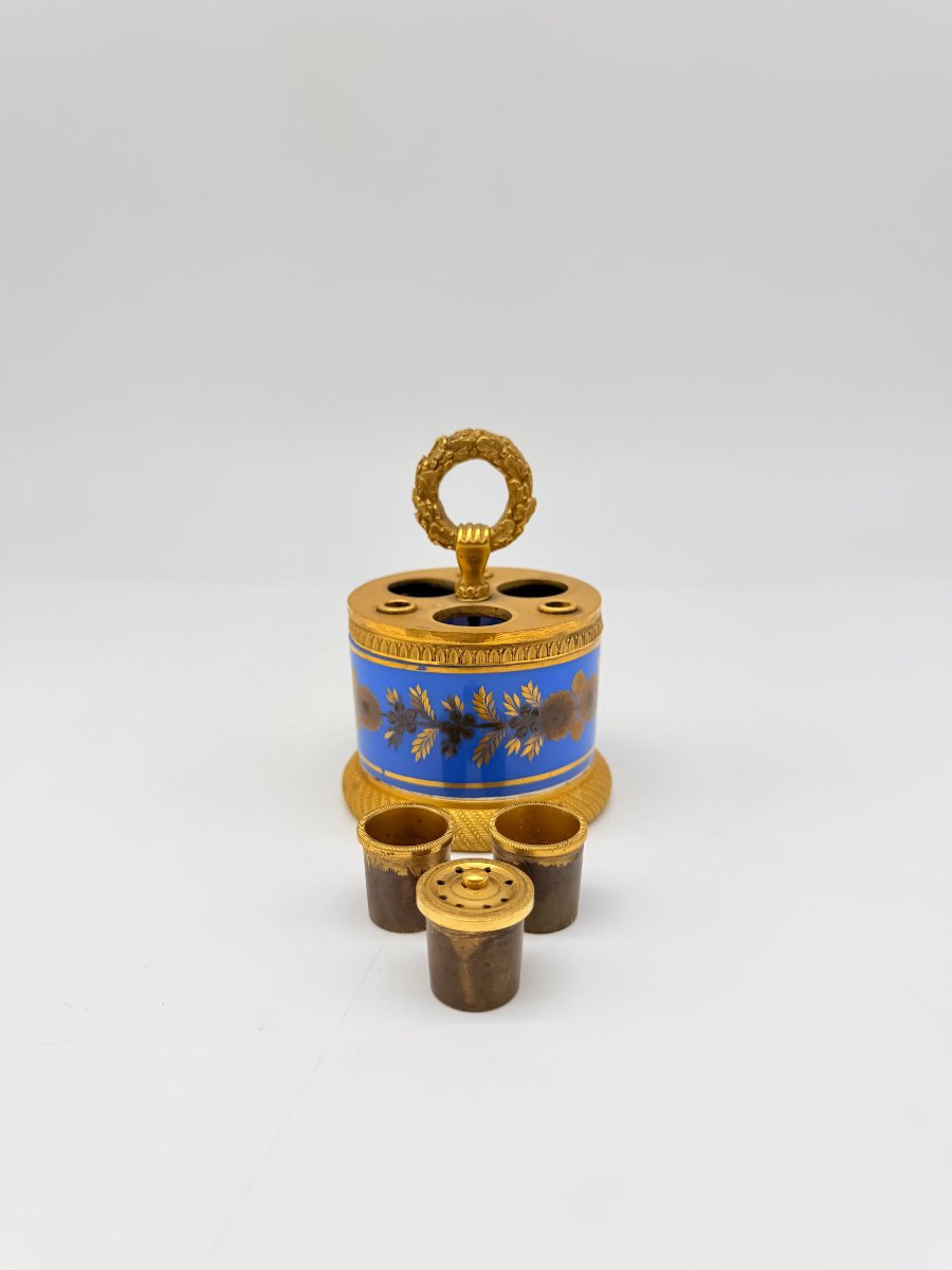 Encrier de bureau en opaline bleu cobalt et bronze doré, époque Charles X, vers 1830