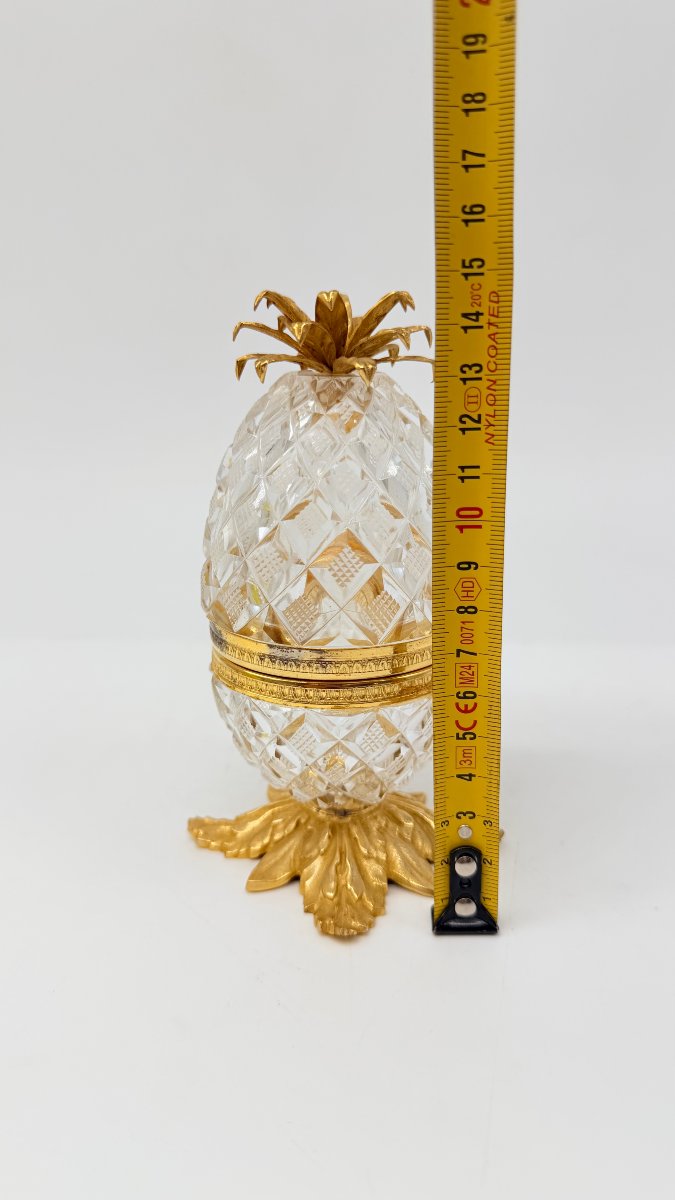 Rare boîte en cristal taillé en forme d’ananas à monture en bronze doré, vers 1830-photo-6