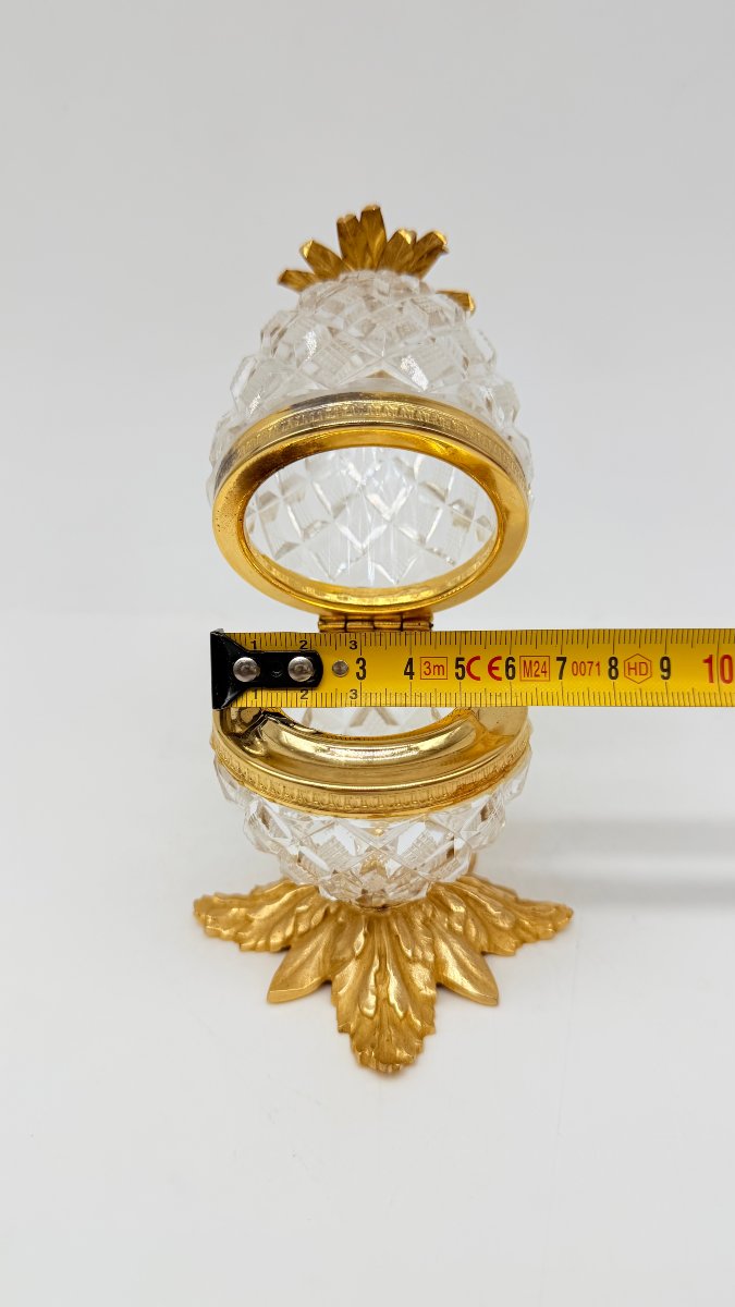 Rare boîte en cristal taillé en forme d’ananas à monture en bronze doré, vers 1830-photo-8