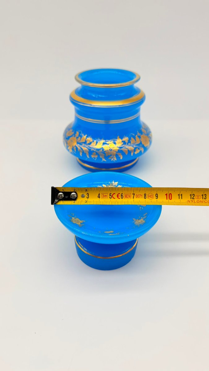 Rare Turquoise Blue Opaline Sponge Pot With Gold Enamel Decoration, Circa 1850-photo-4