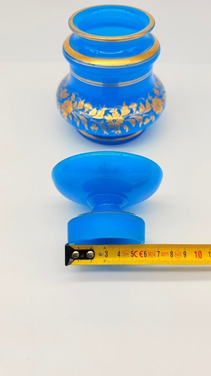Rare Turquoise Blue Opaline Sponge Pot With Gold Enamel Decoration, Circa 1850-photo-5