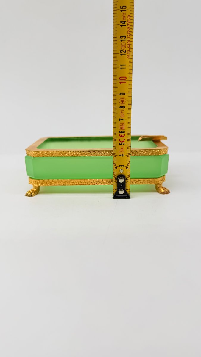 Cendrier de table en opaline vert chrysoprase et bronze doré, Charles X / Louis-Philippe #2-photo-6