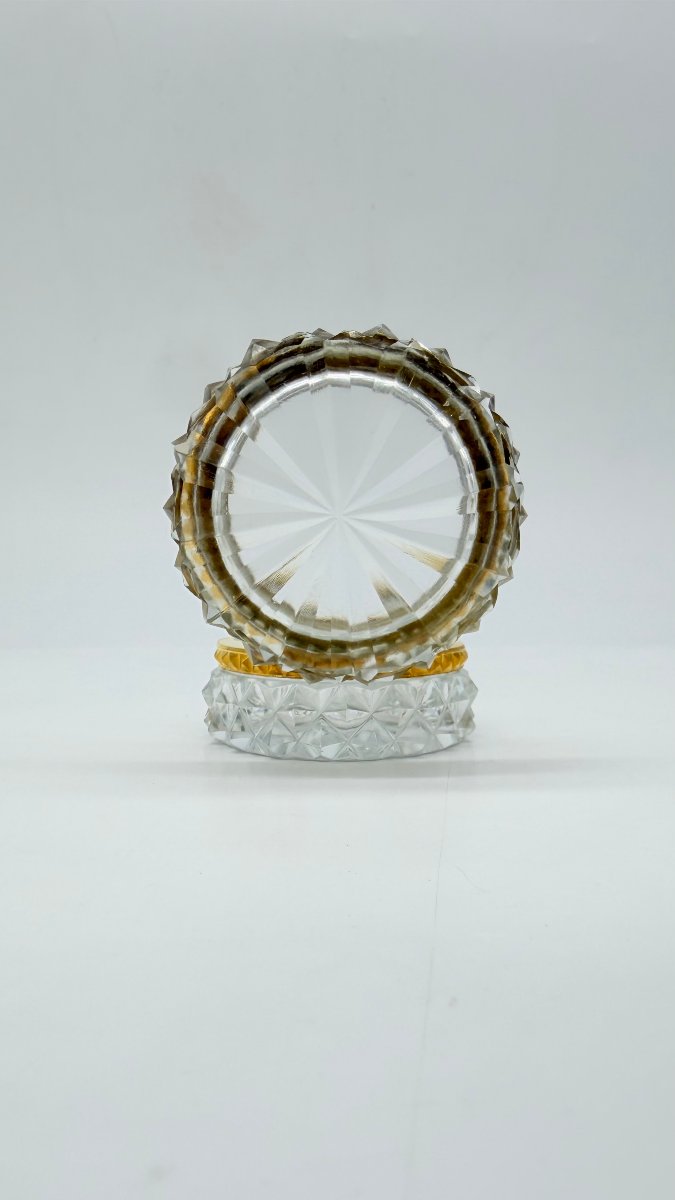 Boîte couverte en cristal taillé à pointes de diamant et bronze doré, fin XIXe siècle-photo-2
