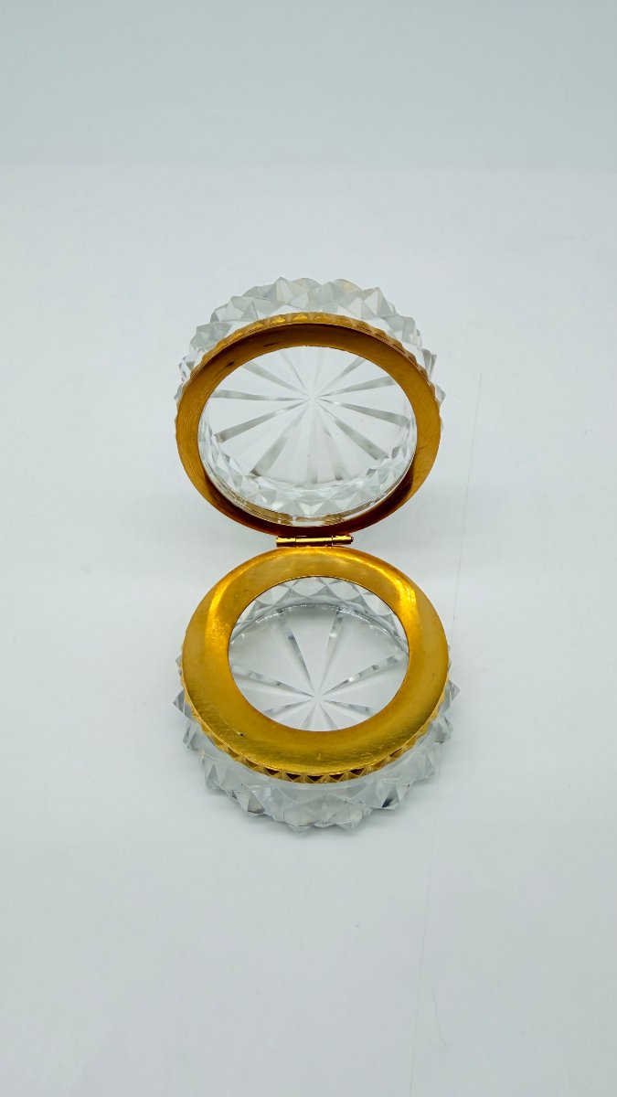 Boîte couverte en cristal taillé à pointes de diamant et bronze doré, fin XIXe siècle-photo-3