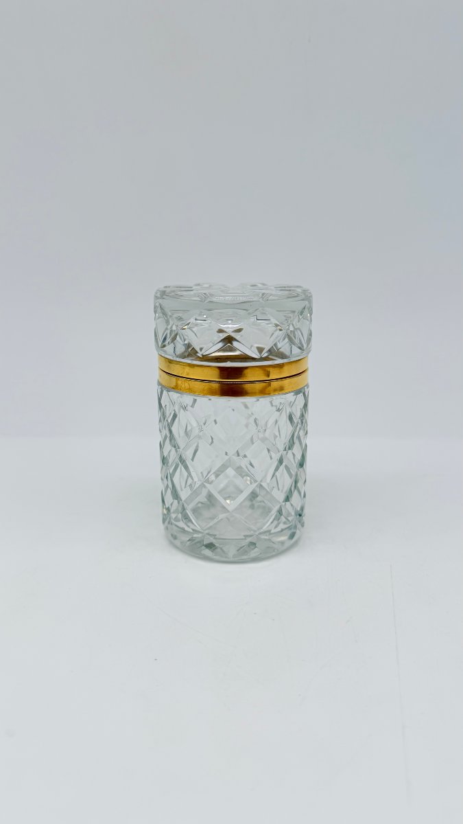 Flacon couvert en cristal taillé et bronze doré