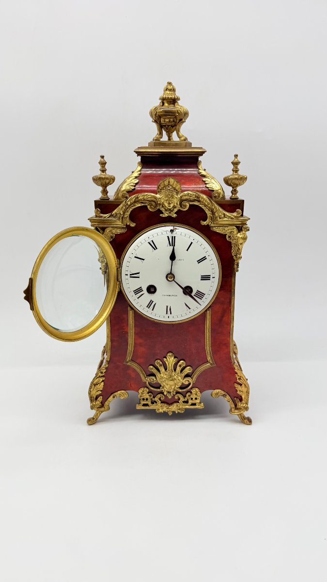 Hamilton & Inches / Vincenti & Cie A Louis XIV-style Table Clock In Red Tortoiseshell (or Boull-photo-1