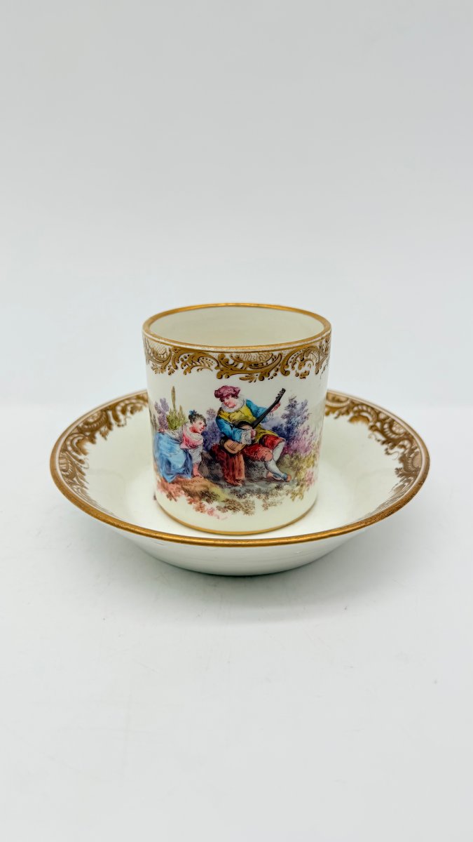  Manufacture royale de Sèvres, tasse litron et sa soucoupe, porcelaine tendre, vers 1755 -photo-2
