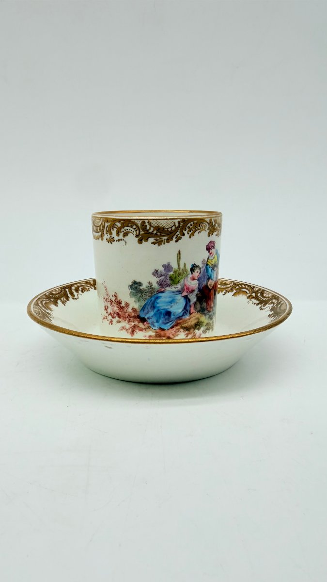  Manufacture royale de Sèvres, tasse litron et sa soucoupe, porcelaine tendre, vers 1755 -photo-3