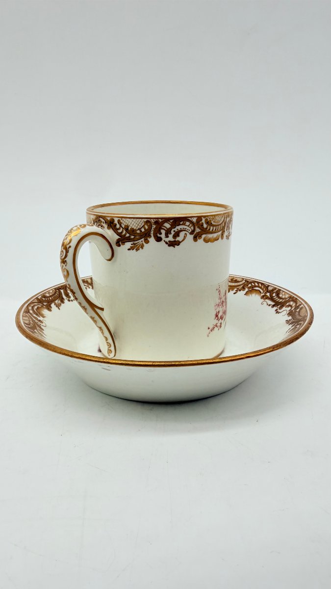  Manufacture royale de Sèvres, tasse litron et sa soucoupe, porcelaine tendre, vers 1755 -photo-4