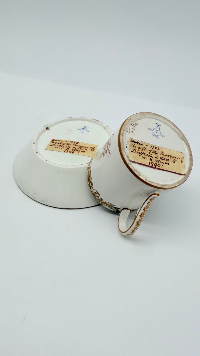  Manufacture royale de Sèvres, tasse litron et sa soucoupe, porcelaine tendre, vers 1755 -photo-5