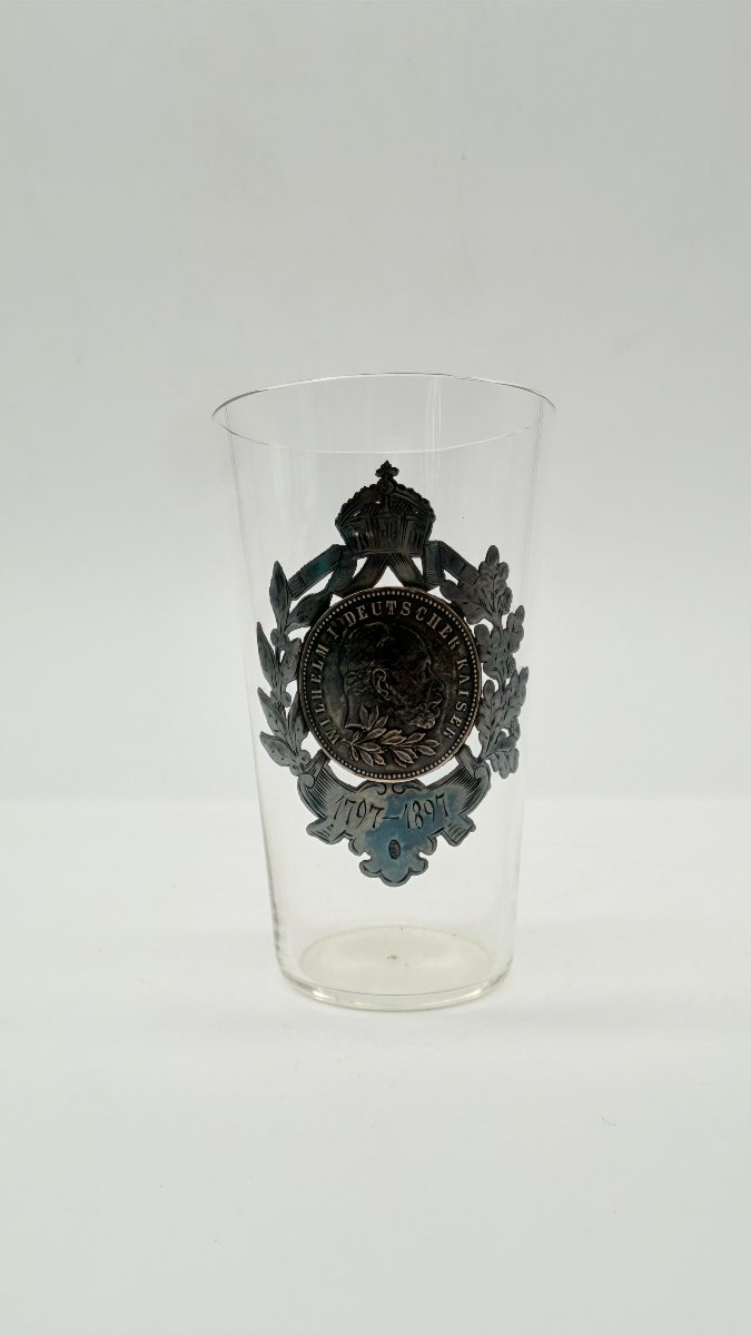  Gobelet commémoratif en verre à l'effigie de Guillaume Ier, Allemagne, 1897 