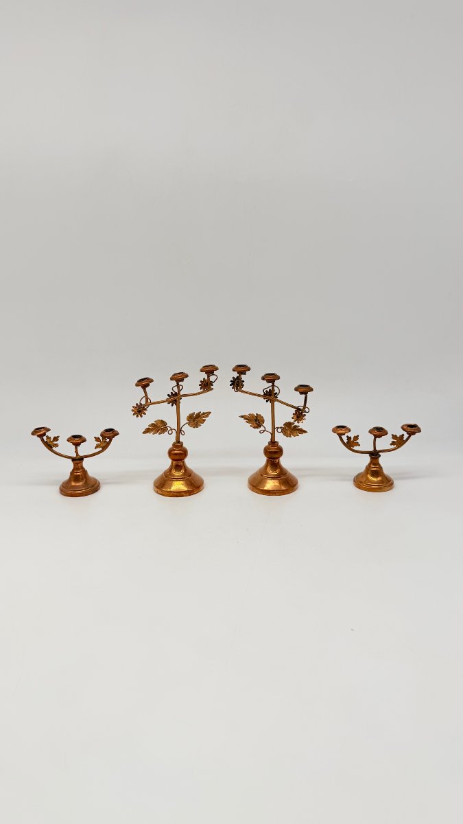 Ensemble de quatre candélabres de table en métal doré, époque Art Nouveau, vers 1900 -photo-3