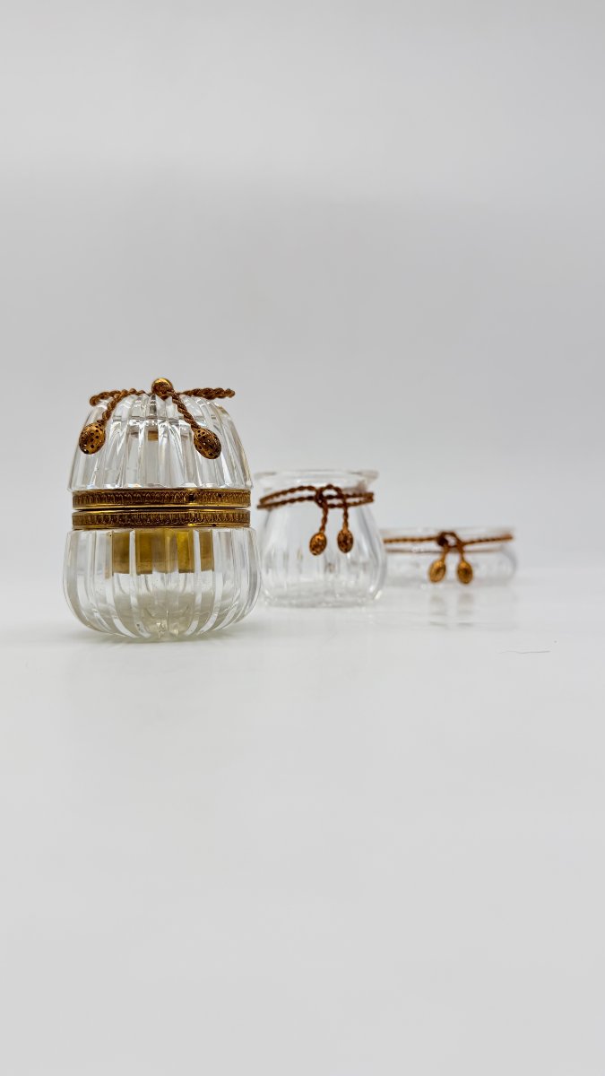 A French Gilt-bronze Mounted Moulded Crystal Toilette Garniture,  Baccarat, Late 19 Th-photo-2