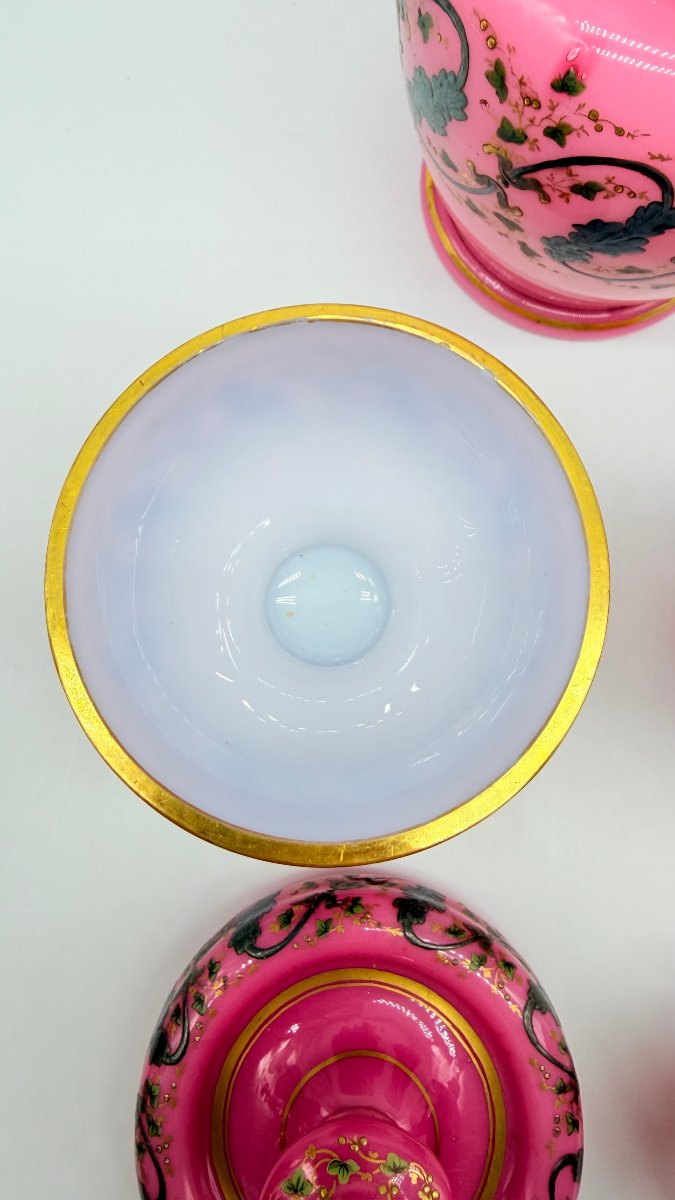 A French Pink And White Opaline Glass Toilette Garniture, Napoléon III Period-photo-5