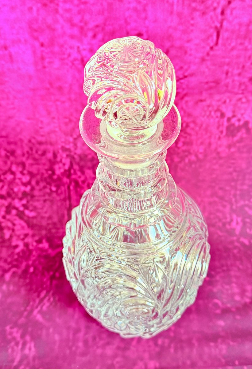 Baccarat Moulded Crystal Decanter With Swirl Decoration-photo-2