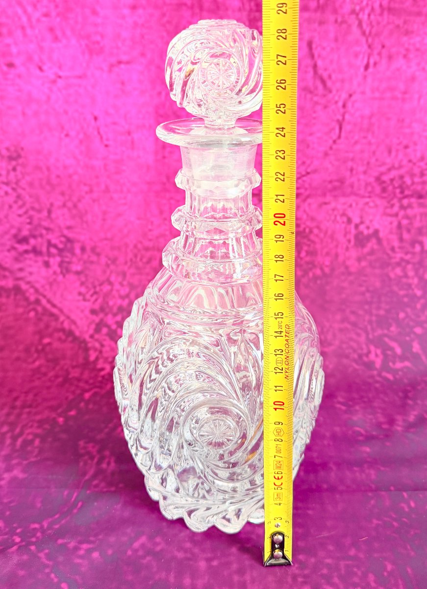 Baccarat Moulded Crystal Decanter With Swirl Decoration-photo-8