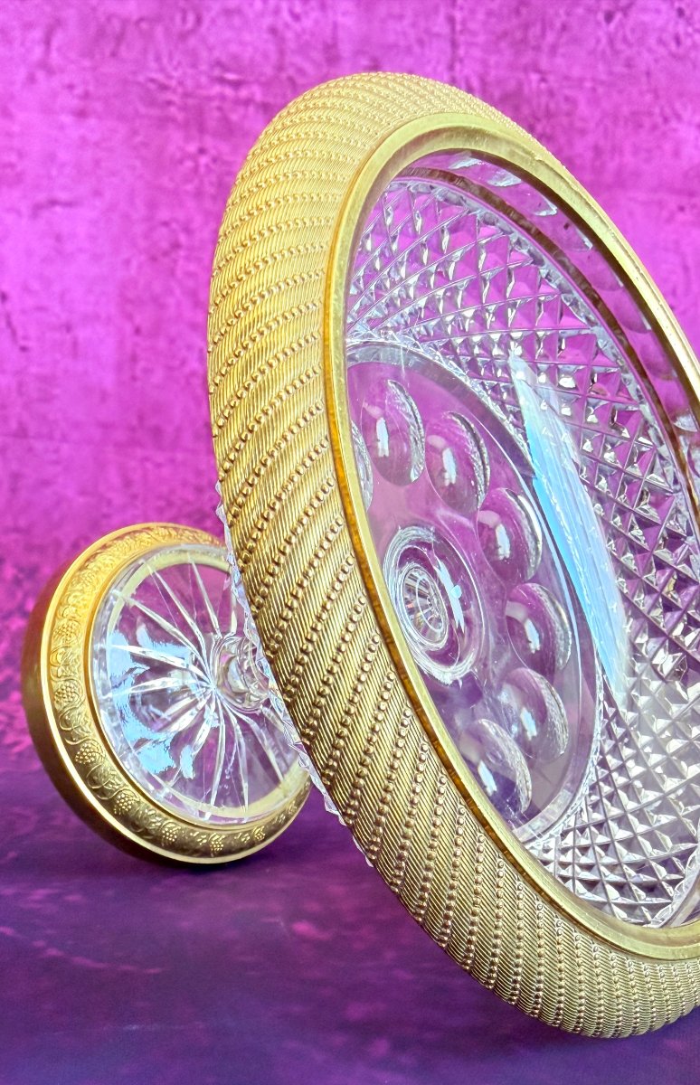 Paire de coupes en cristal taillé Baccarat Charles X avec montures en bronze doré-photo-1