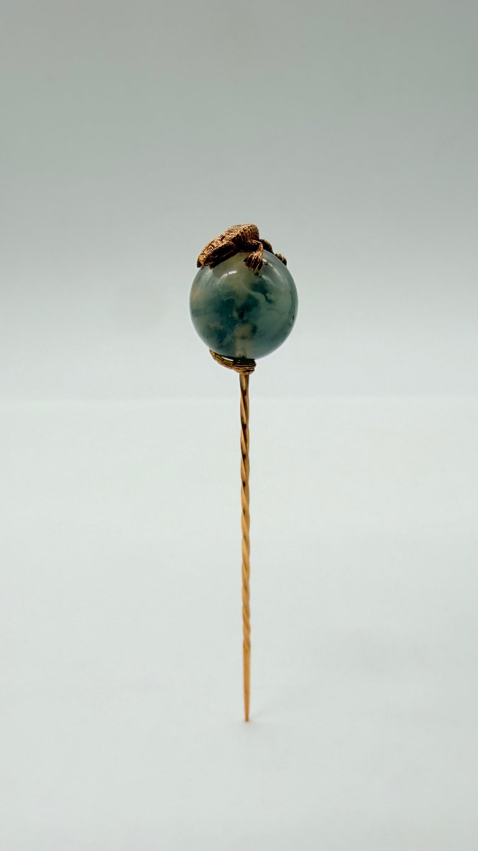 A Late 19th Century Rose Gold And Dendritic Agate Stickpin, In The Manner Of Fabergé