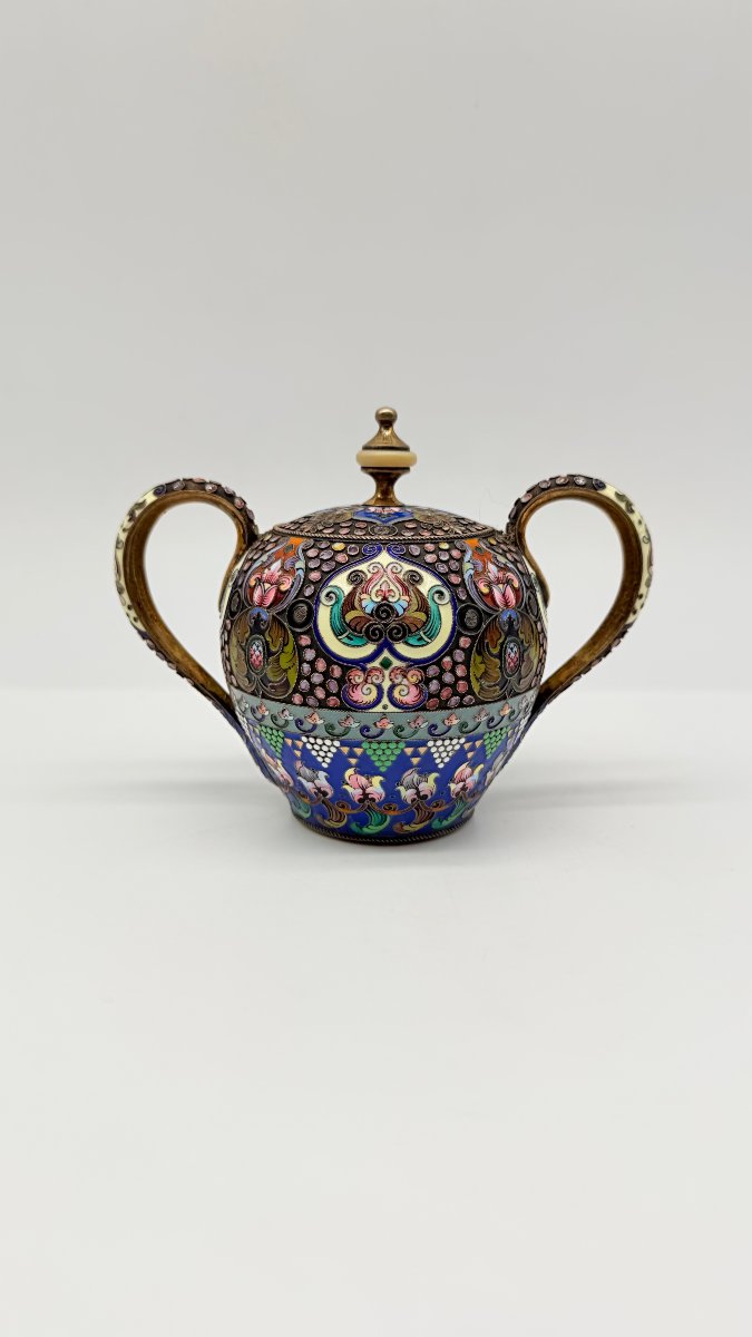 Sucrier couvert russe en vermeil et émail cloisonné, 11e Artel, Moscou, 1908–1917