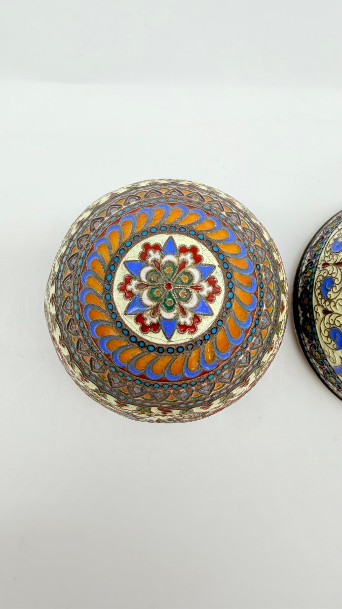 Œuf de Pâques russe en vermeil et émail cloisonné, Moscou, fin XIXe–début XXe siècle-photo-3