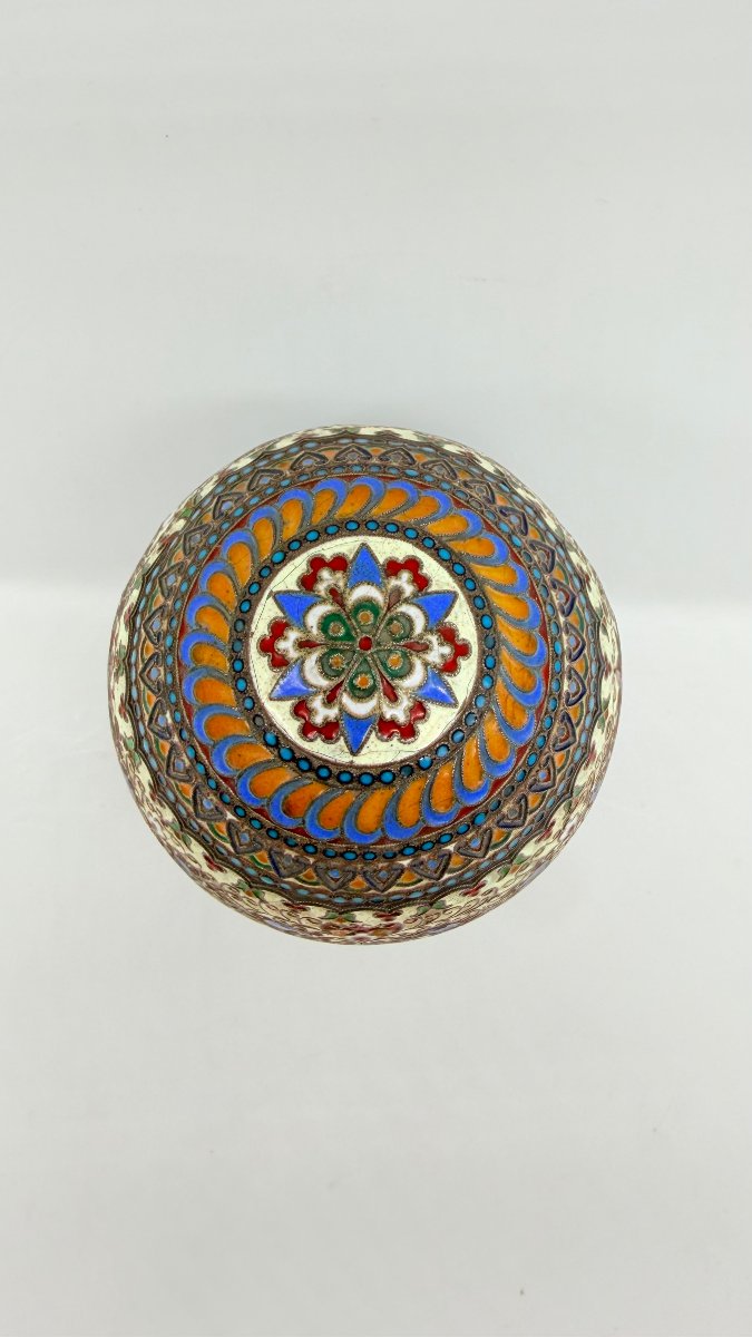 Œuf de Pâques russe en vermeil et émail cloisonné, Moscou, fin XIXe–début XXe siècle-photo-4