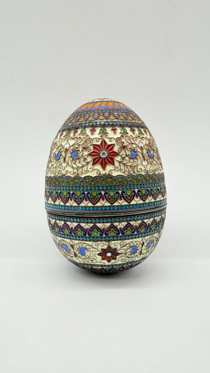Œuf de Pâques russe en vermeil et émail cloisonné, Moscou, fin XIXe–début XXe siècle