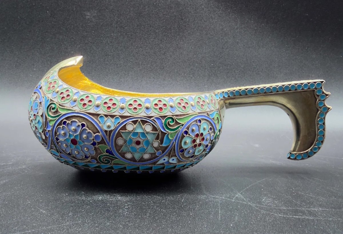 Maison Ovtchinnikov, Moscou, kovsh en vermeil et émail cloisonné polychrome, 1911-photo-4