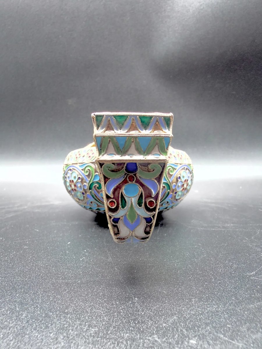 Maison Ovtchinnikov, Moscou, kovsh en vermeil et émail cloisonné polychrome, 1911-photo-2