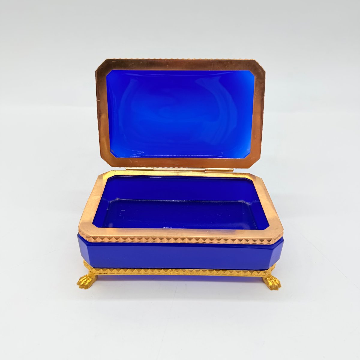 Coffret en opaline bleu cobalt et monture en bronze doré, Époque Charles X-photo-2