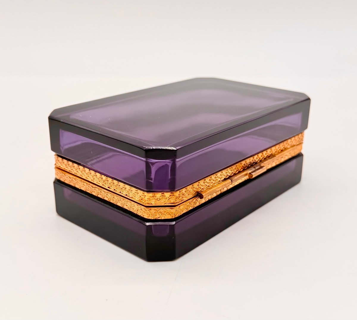French Charles X Amethyst Cut-crystal And Gilt-bronze Box, Baccarat, Circa 1820-1830  -photo-4