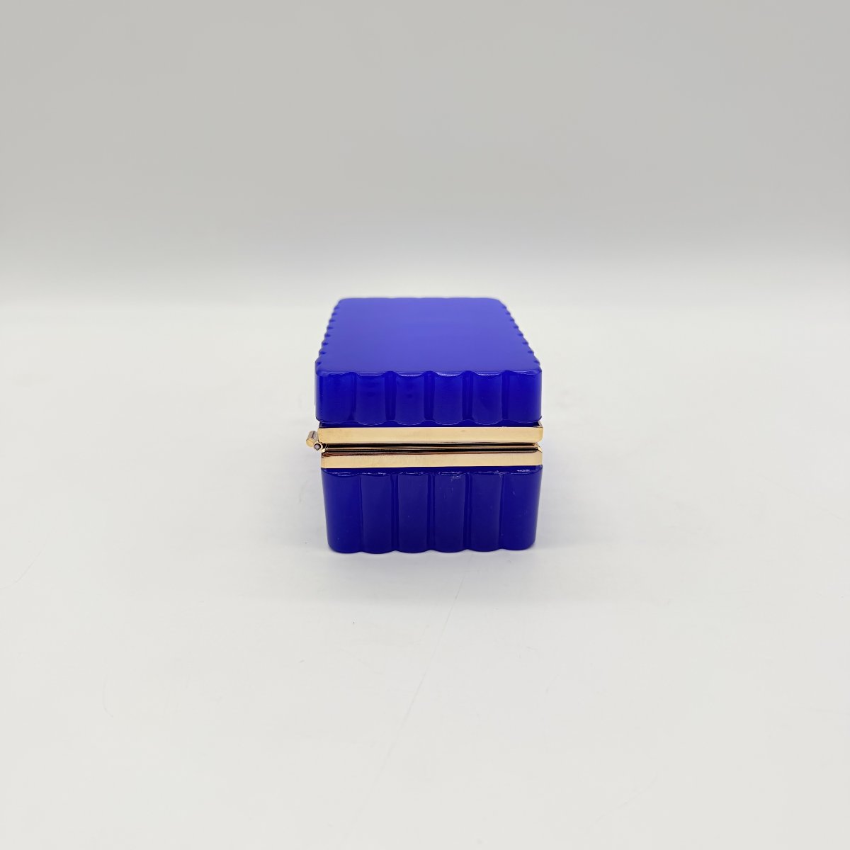 French Or Bohemian 19th-century Cobalt Blue Opaline Glass Box-photo-1