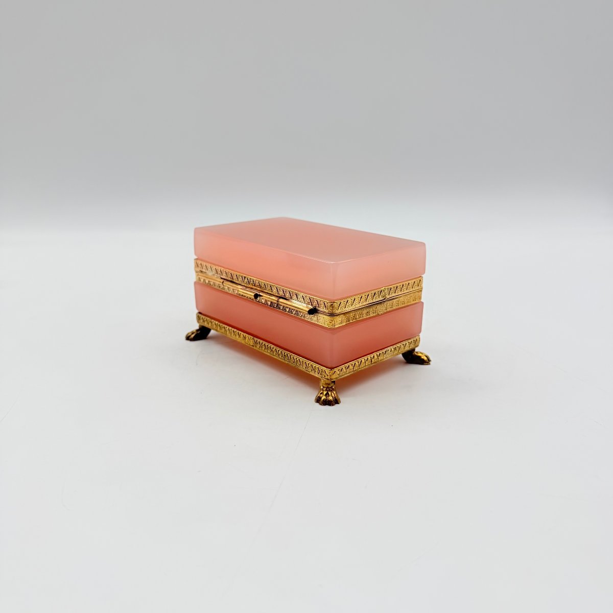 French Or Bohemian 19th-century Pink Opaline Glass Box   -photo-1