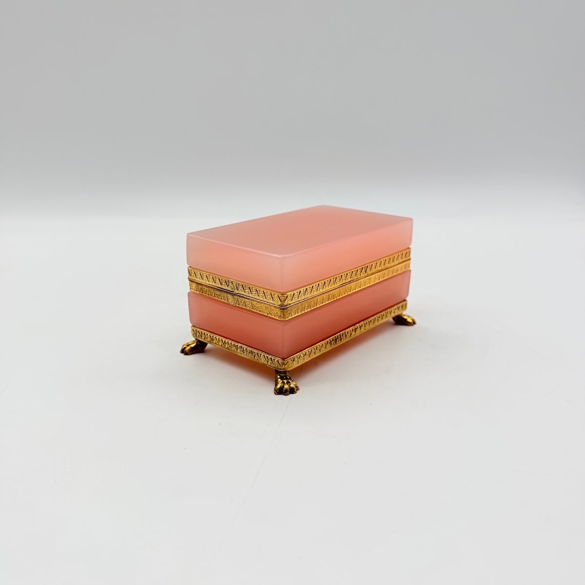 French Or Bohemian 19th-century Pink Opaline Glass Box   -photo-3
