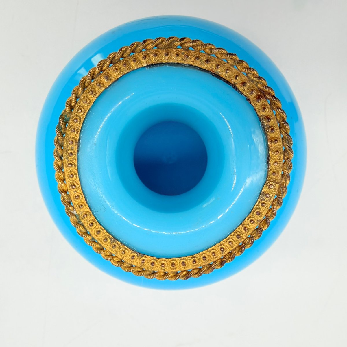 FLACON À PARFUM EN OPALINE BLEU TURQUOISE ET BRONZE DORÉ, ÉPOQUE CHARLES X / RESTAURATION-photo-3